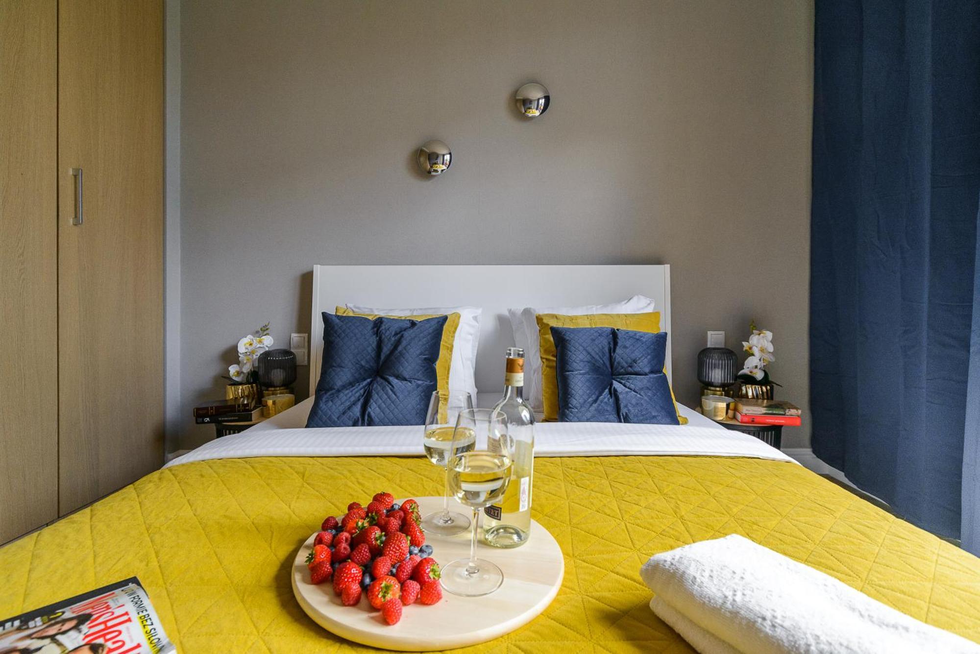 Lumina 3-Room Apart With Parking, Balcony Варшава Экстерьер фото